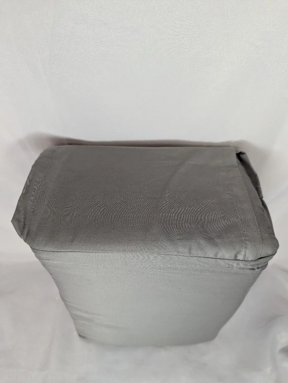 NWOT Threshold Gray Solid Performance 400 Thread Count King Sheet Set